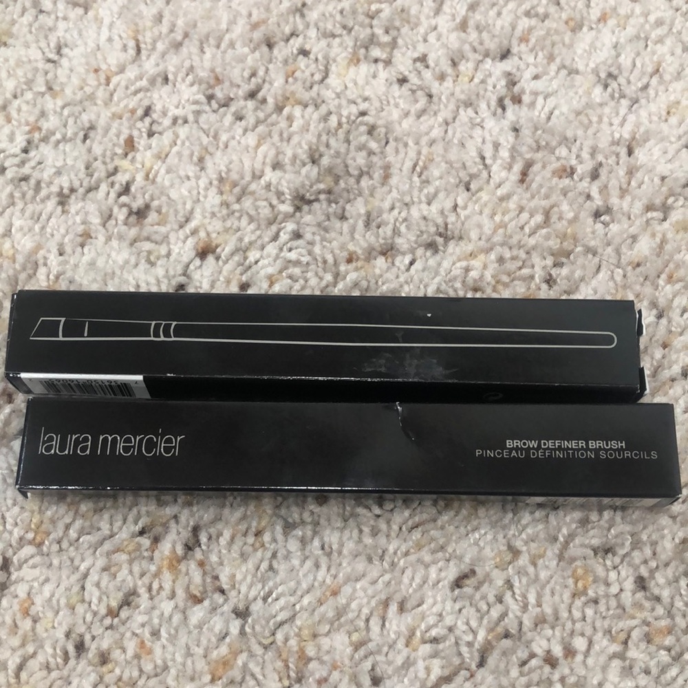 Laura Mercier brown defining brush